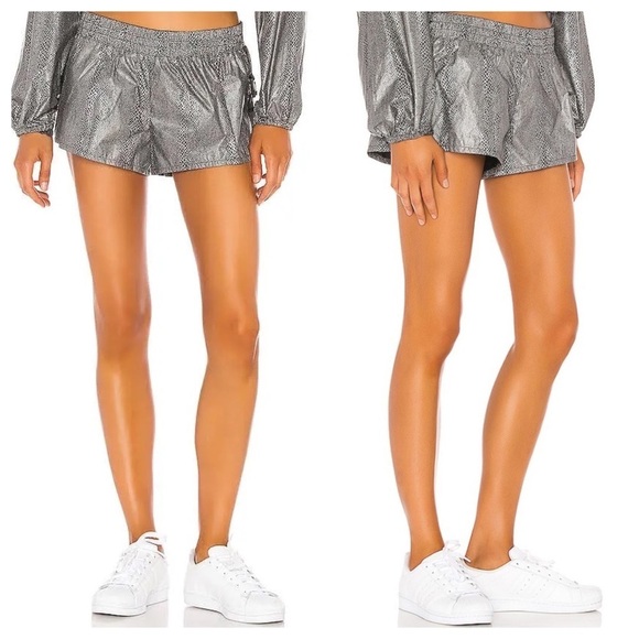 FP MOVEMENT Diamond Back Reflective Short in Black Combo Snakeskin Print, XS - Picture 1 of 9